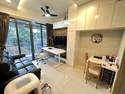 The Palette (D18), Condominium #501951961